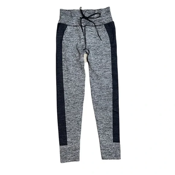 PINK Victoria’s Secret Seamless High Waist full Length Jogger Gray and Black Sm - Picture 4 of 5